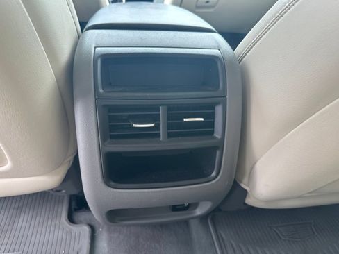 Used 2017 Cadillac XT5 Luxury w/ Driver Awareness Package FWD image 22