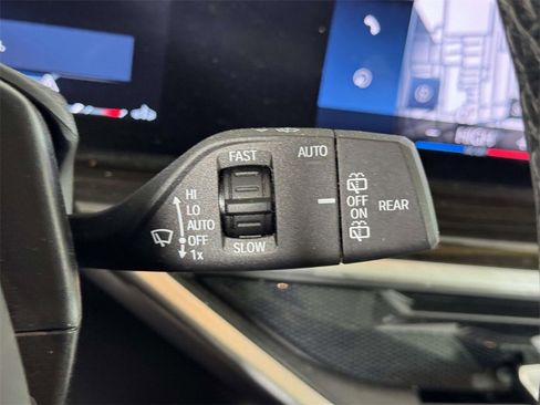 Used 2023 BMW X7 xDrive40i w/ Parking Assistance Package image 24