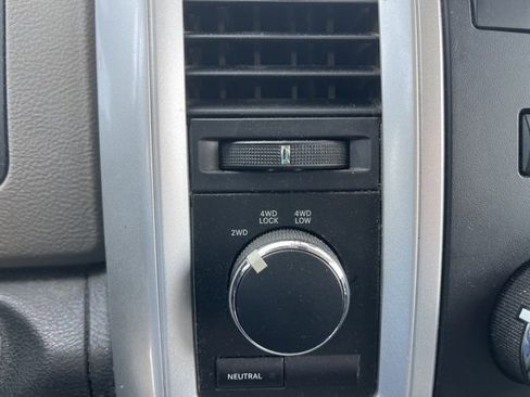 Used 2011 RAM 2500 SLT image 23