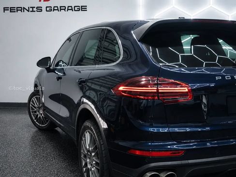 Used 2015 Porsche Cayenne S AWD/4WD image 25