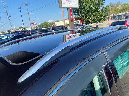 Used 2017 Volkswagen Tiguan Sport image 10