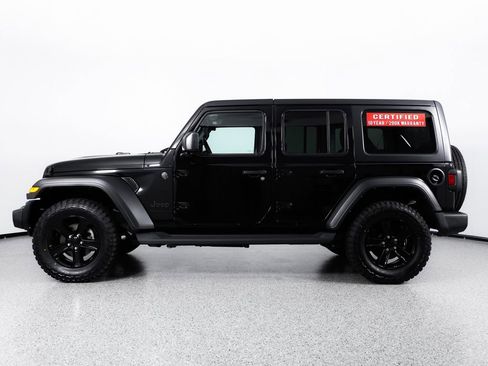 Used 2023 Jeep Wrangler Sport image 5
