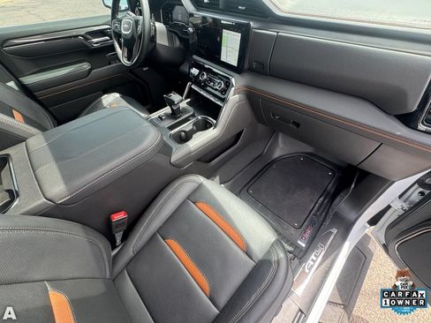 Used 2025 GMC Sierra 1500 AT4 w/ AT4 Premium Package AWD/4WD image 18