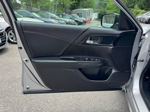 Used 2013 Honda Accord Sport image 15