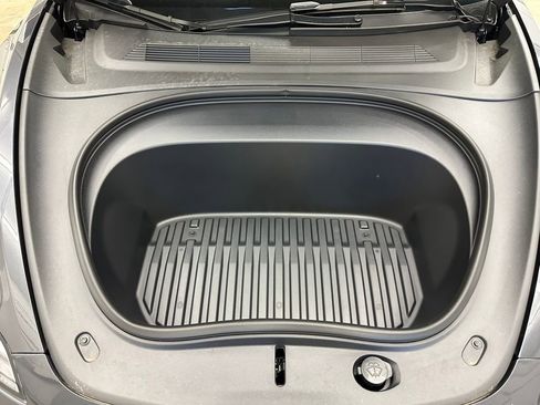 Used 2025 Tesla Model 3 Long Range RWD image 18