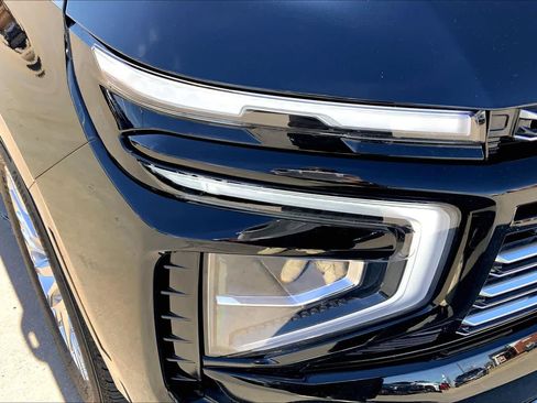 Used 2025 Chevrolet Tahoe High Country w/ Sun And Tow Package image 26