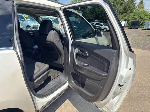Used 2012 Chevrolet Traverse LT w/ All-Star Edition AWD/4WD image 15