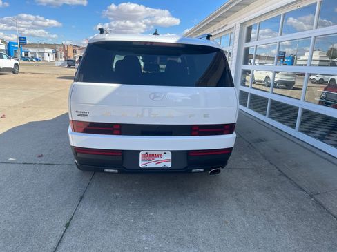 Used 2025 Hyundai Santa Fe SEL image 3