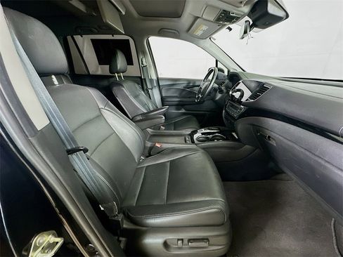 Used 2020 Honda Pilot Elite image 12