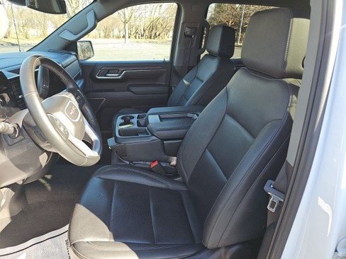 Used 2025 GMC Sierra 1500 SLT image 19