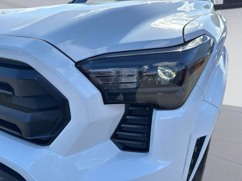 Used 2025 Toyota Tacoma SR image 10