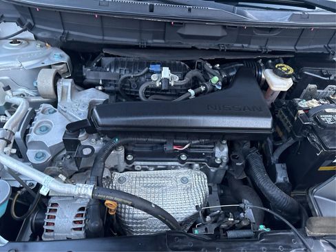 Used 2015 Nissan Rogue SV image 13