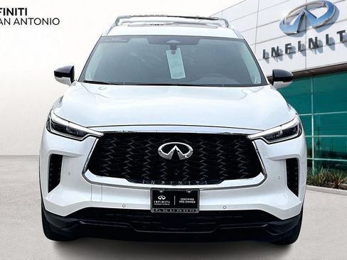 Certified 2025 INFINITI QX60 Luxe w/ Cargo Package FWD image 4