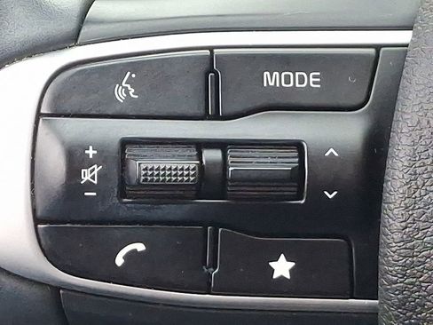 Used 2023 Kia Sportage EX image 21