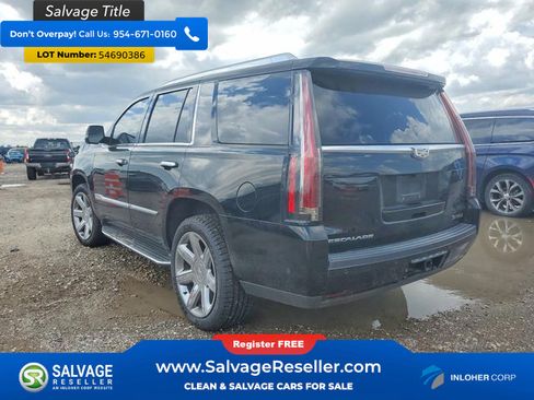 Used 2018 Cadillac Escalade Luxury AWD/4WD image 3