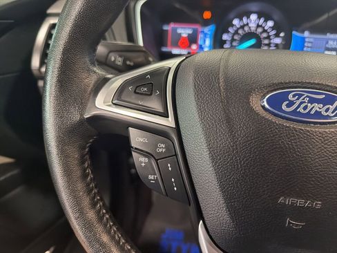 Used 2017 Ford Fusion Energi Titanium FWD image 22
