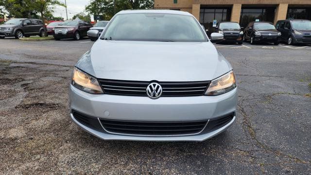 Used 2013 Volkswagen Jetta SE FWD image 10