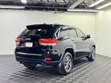 Used 2018 Jeep Grand Cherokee Limited image 2