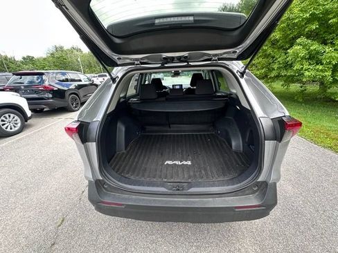 Used 2023 Toyota RAV4 LE AWD/4WD image 10