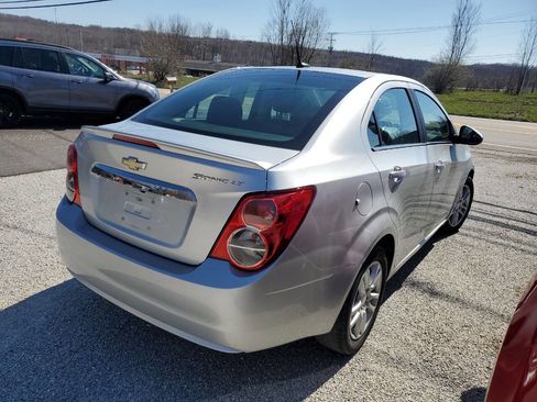 Used 2014 Chevrolet Sonic LT w/ Wheels and Fog Lamp Package image 7