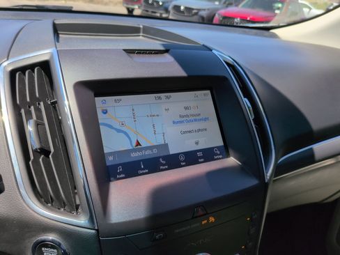 Used 2020 Ford Edge Titanium w/ Equipment Group 301A AWD/4WD image 23