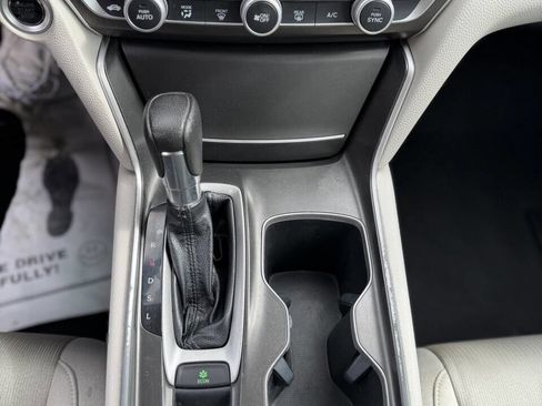 Used 2018 Honda Accord LX image 16