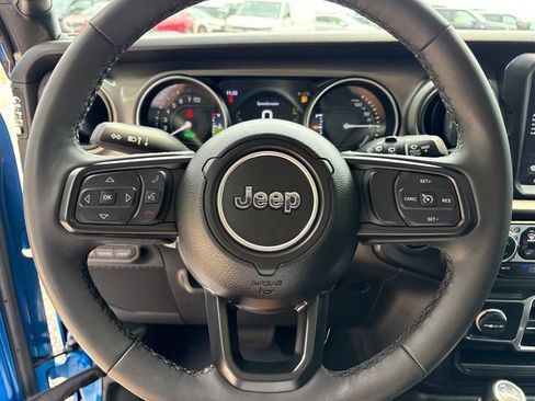 Used 2023 Jeep Wrangler Unlimited w/ Cold Weather Group AWD/4WD image 26