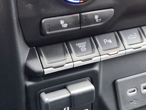 Certified 2020 Chevrolet Silverado 2500 LT w/ All Star Edition image 28