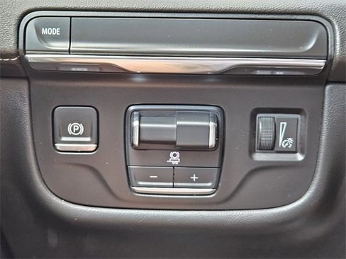 Used 2024 Cadillac Escalade ESV Sport image 22