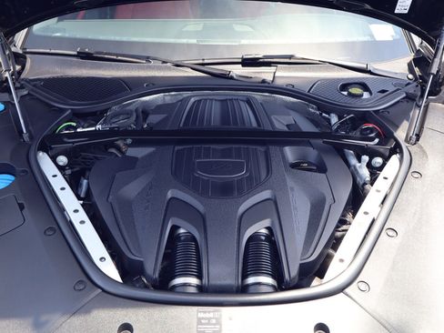 Certified 2025 Porsche Panamera 4 AWD/4WD image 26