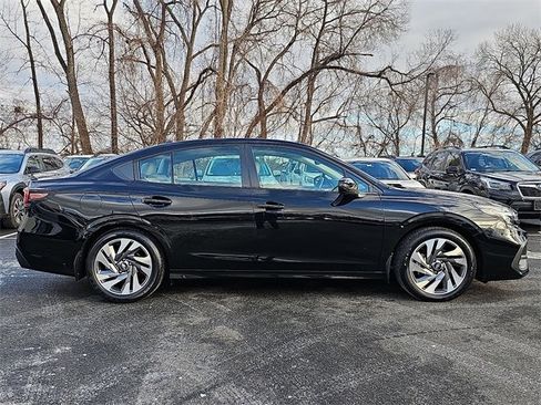 Used 2023 Subaru Legacy Limited image 7