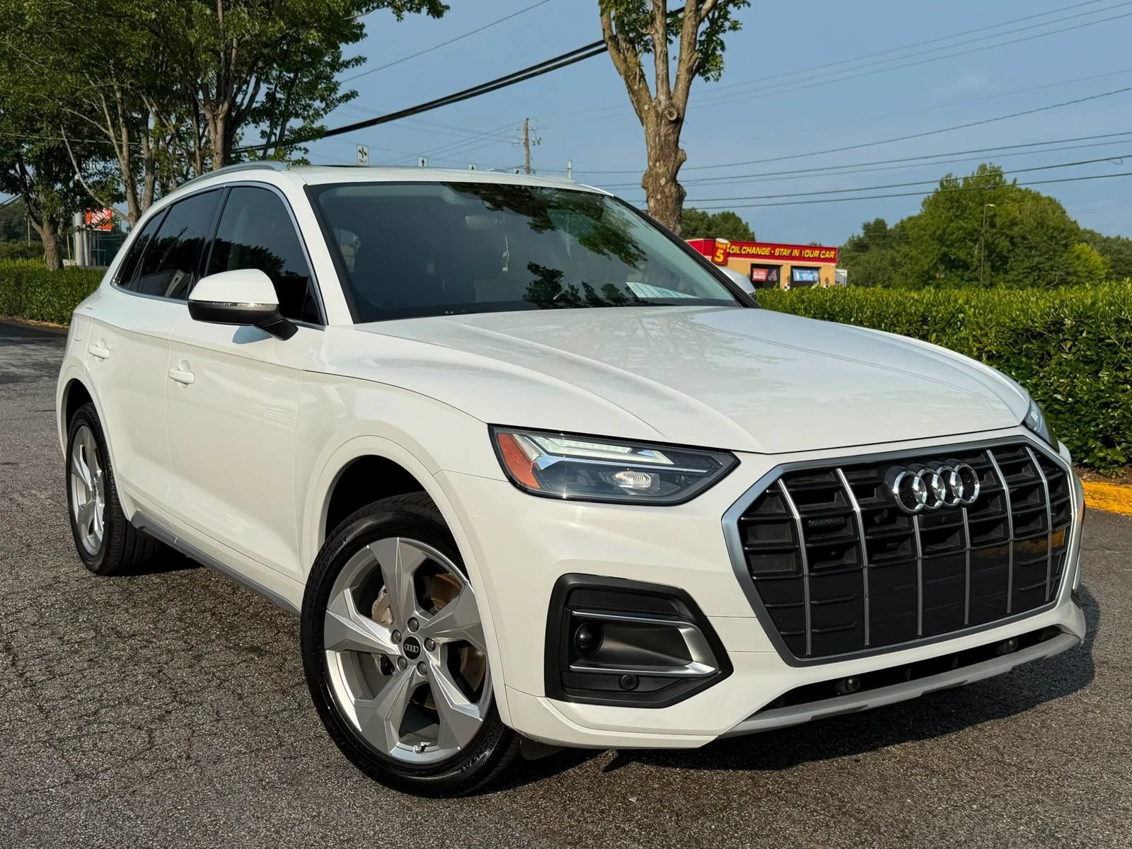 Used 2021 Audi Q5 2.0T Premium Plus w/ Premium Plus Package AWD/4WD image 1