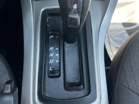 Used 2010 Ford Focus SE FWD image 20