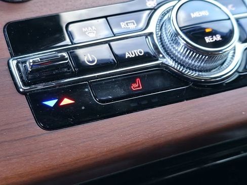 Used 2023 Lincoln Aviator Grand Touring image 19