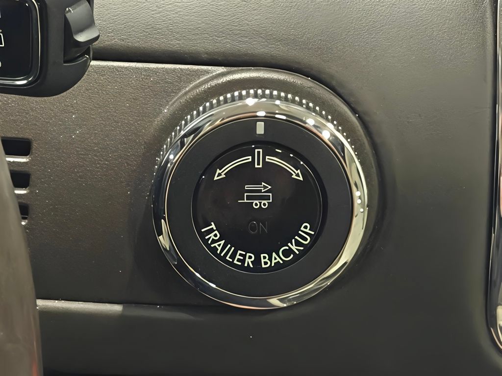 Used 2019 Lincoln Navigator Black Label w/ Cargo Package AWD/4WD image 16