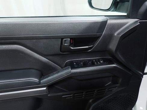 Certified 2025 Toyota Tacoma SR5 image 20