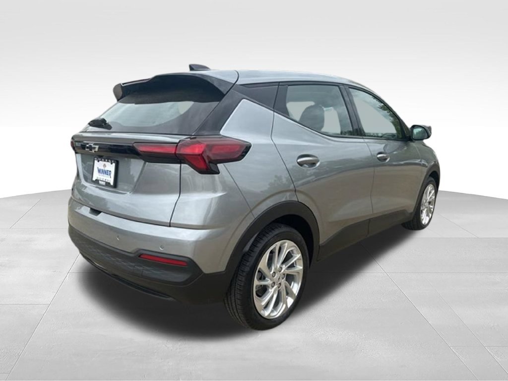 New 2027 Chevrolet Bolt LT w/ Comfort Package FWD image 5