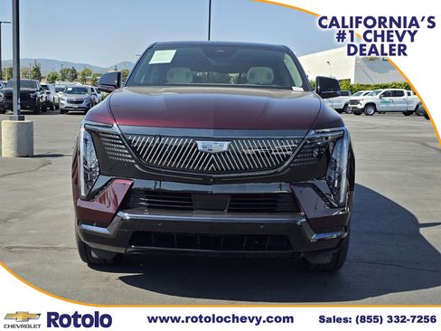 Used 2025 Cadillac Escalade IQ Sport 1 w/ Smart Trailering package AWD/4WD image 2
