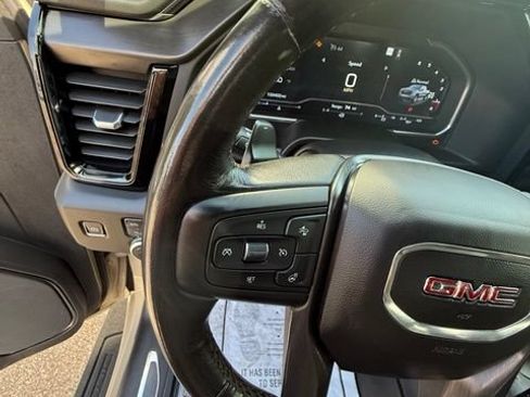 Used 2022 GMC Sierra 1500 AT4 w/ AT4 Preferred Package AWD/4WD image 13