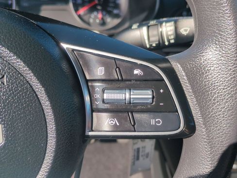 Certified 2024 Kia Forte LXS w/ LXS Technology Package image 13