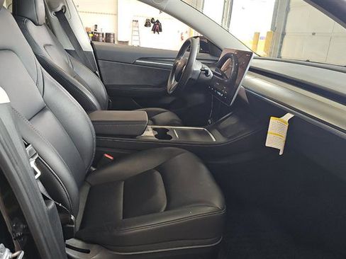 Used 2023 Tesla Model 3 Standard Range RWD image 5