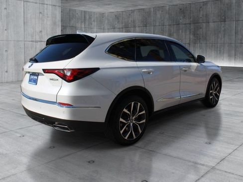 Used 2024 Acura MDX w/ Technology Package FWD image 7