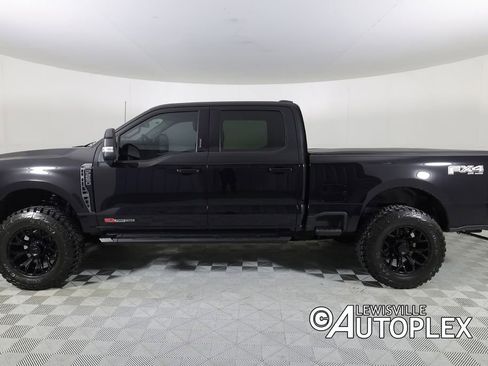 Used 2023 Ford F250 Lariat w/ Lariat Ultimate Package AWD/4WD image 11