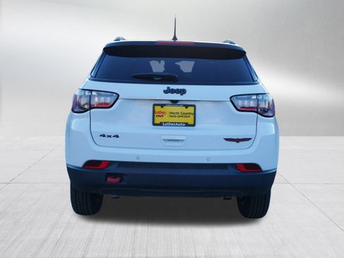 Used 2023 Jeep Compass Trailhawk image 6