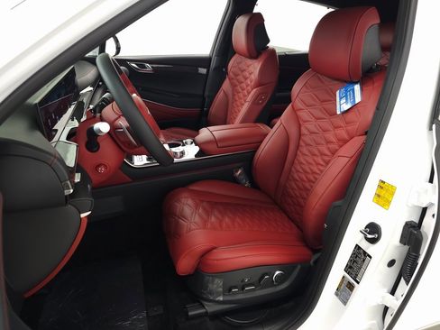 Used 2026 Genesis GV80 3.5T e-SC image 12