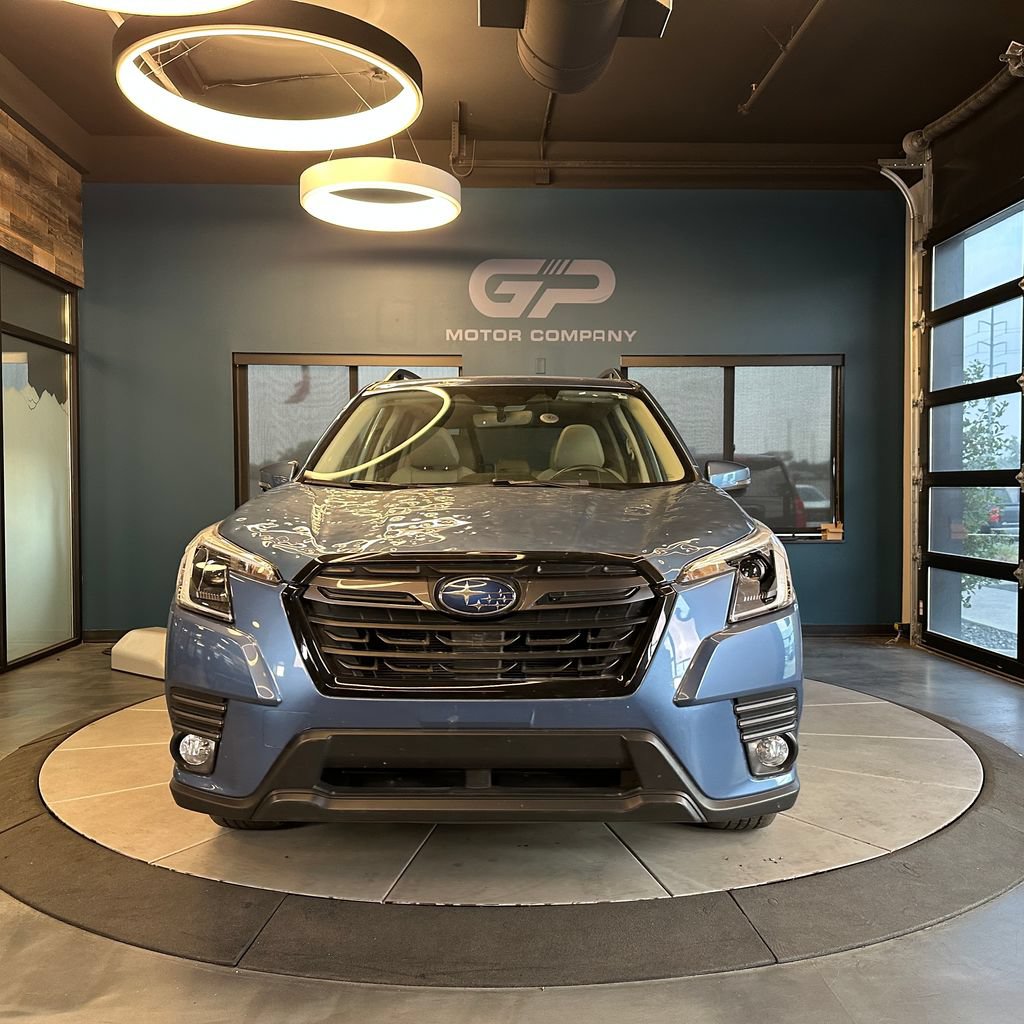 Used 2023 Subaru Forester Limited AWD/4WD image 8
