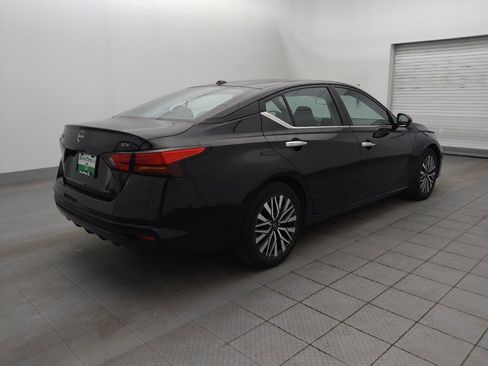 Used 2024 Nissan Altima 2.5 SV image 10