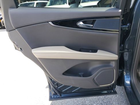 Certified 2023 Lincoln Nautilus Reserve image 12