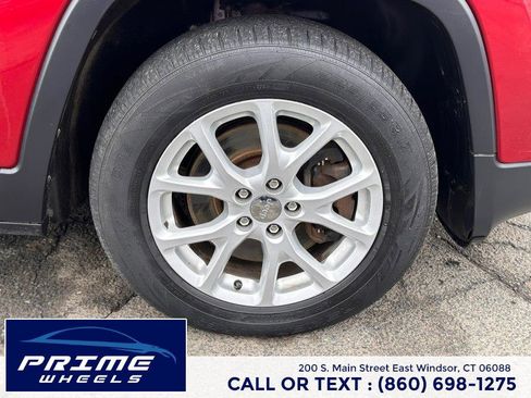 Used 2014 Jeep Cherokee Latitude image 23