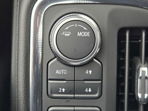 Certified 2022 GMC Sierra 2500 SLT w/ SLT Convenience Package image 23